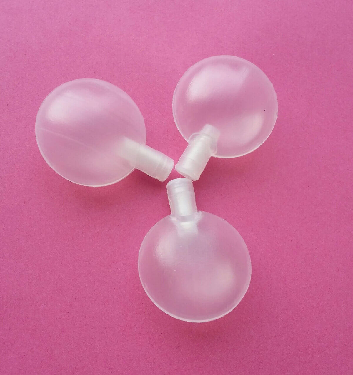 Beepers, 25 mm in diameter, excluding the length of the whistle.
Are supplied per 5 pieces.   Jootjes Haakcadeautjes