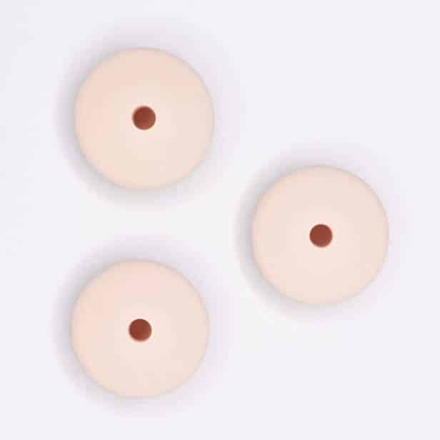 Silicone bead oval discus 15 mm cream