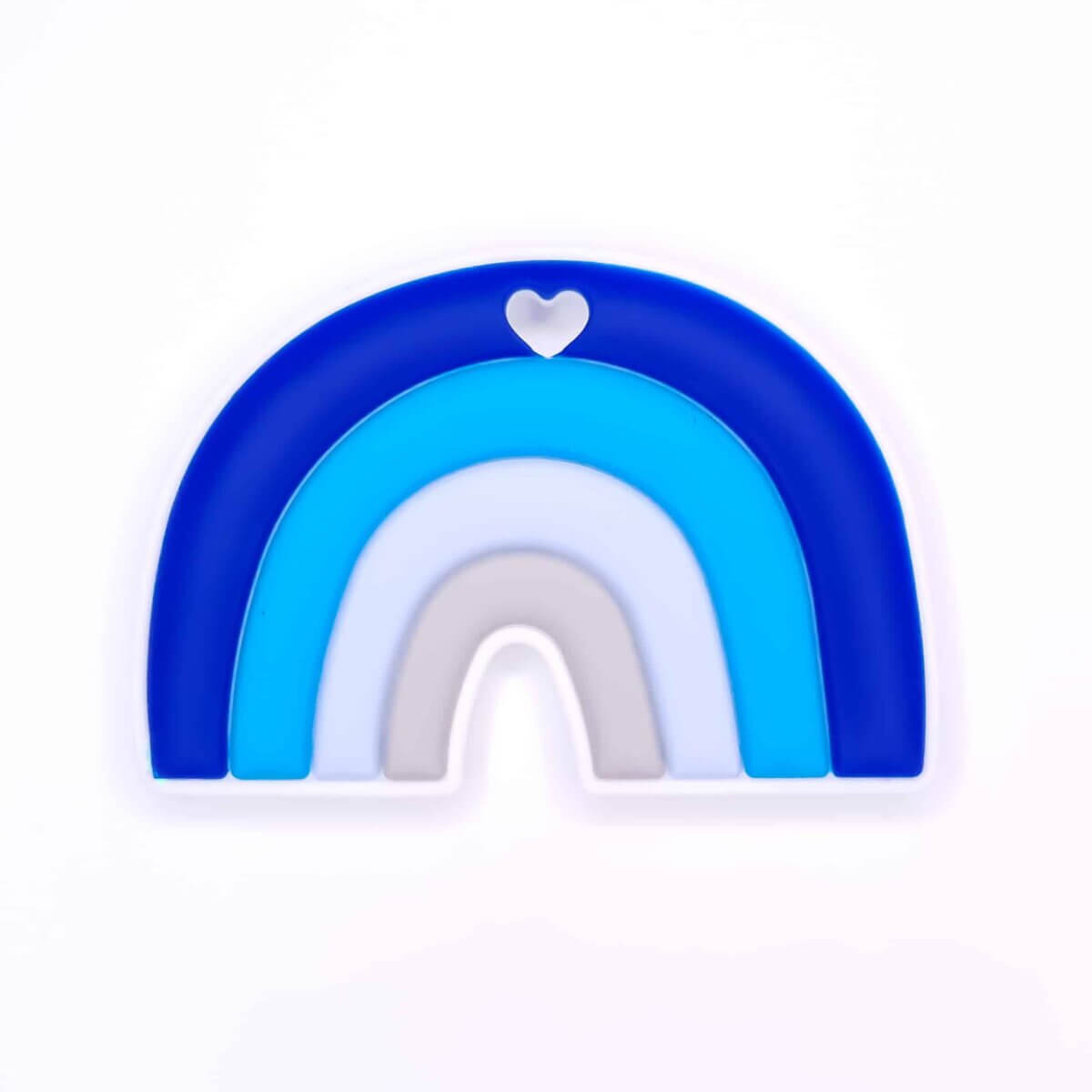 Variant: Regenboog Koningsblauw Opgebouwd uit de kleuren: Koningsblauw, Blauw, Licht Poeder Blauw en Licht Grijs De bijbehorende kralen vind je <a href="https://www.jootjeshaakcadeautjes.nl/product/siliconen-kraal-regenboog-koningsblauw/">hier</a>. De bijbehorende speenclips vind je <a href="https://www.jootjeshaakcadeautjes.nl/product/siliconen-speenclip-regenboog-koningsblauw/">hier</a>. Gemaakt van BPA-vrij siliconen. CE-gecertificeerd, 100% kind veilig. Voor meer informatie over het gebruik, lees onderaan de pagina. Jootjes Haakcadeautjes