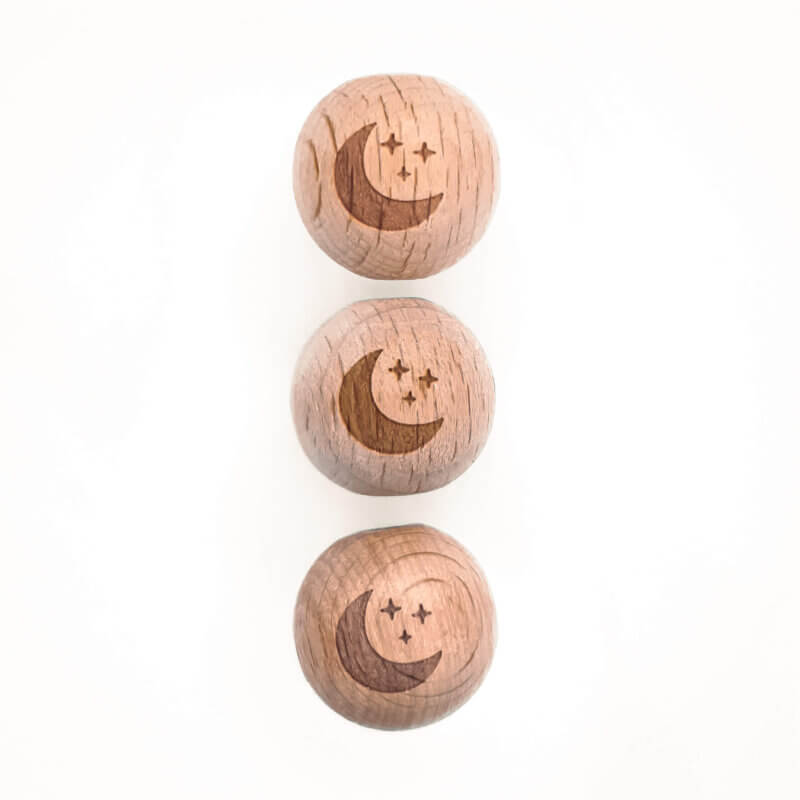 Engraved beech wood bead moon and stars moon and stars wholesale pacifier cord