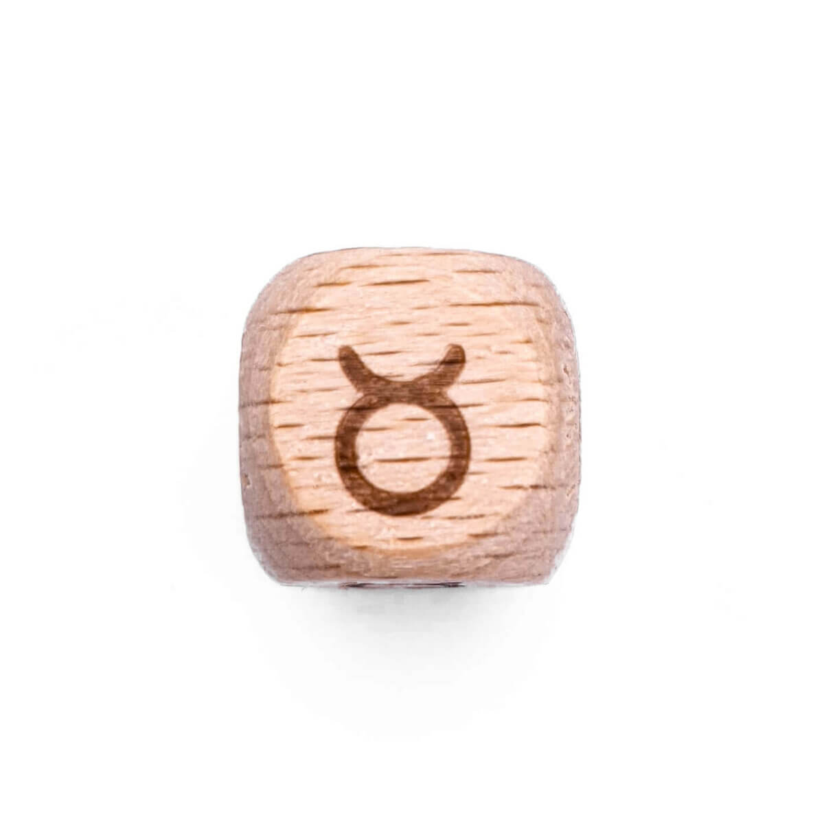Leuk als geboortegeschenk in bijtring, wagenspanner, speenkoord gelukspoppetje of sleutelhanger. CE-Gecertificeerd, EN71. Prachtige gladde beukenhouten gegraveerde kraal. Baby veilig. Voor de geboortedata in 2020 is de onderverdeling als volgt: <ul> <li style="list-style-type: none;"> <ul> <li>Ram - 20 maart t/m 19 april</li> <li>Stier - 20 april t/m 20 mei</li> <li>Tweelingen - 21 mei t/m 20 juni</li> <li>Kreeft - 21 juni t/m 21 juli</li> <li>Leeuw - 22 juli t/m 22 augustus</li> <li>Maagd - 23 augustus t/m 22 september</li> <li>Weegschaal - 23 september t/m 22 oktober</li> <li>Schorpioen - 23 oktober t/m 21 november</li> <li>Boogschutter - 22 november t/m 20 december</li> <li>Steenbok - 21 december t/m 19 januari</li> <li>Waterman - 20 januari t/m 17 februari</li> <li>Vissen - 18 februari t/m 19 maart</li> </ul> </li> </ul> Mooie vierkante beukenhouten kralen, gegraveerd, ongelakt en baby veilig. Leuk voor in een speenkoord of wagenspanner.   Jootjes Haakcadeautjes