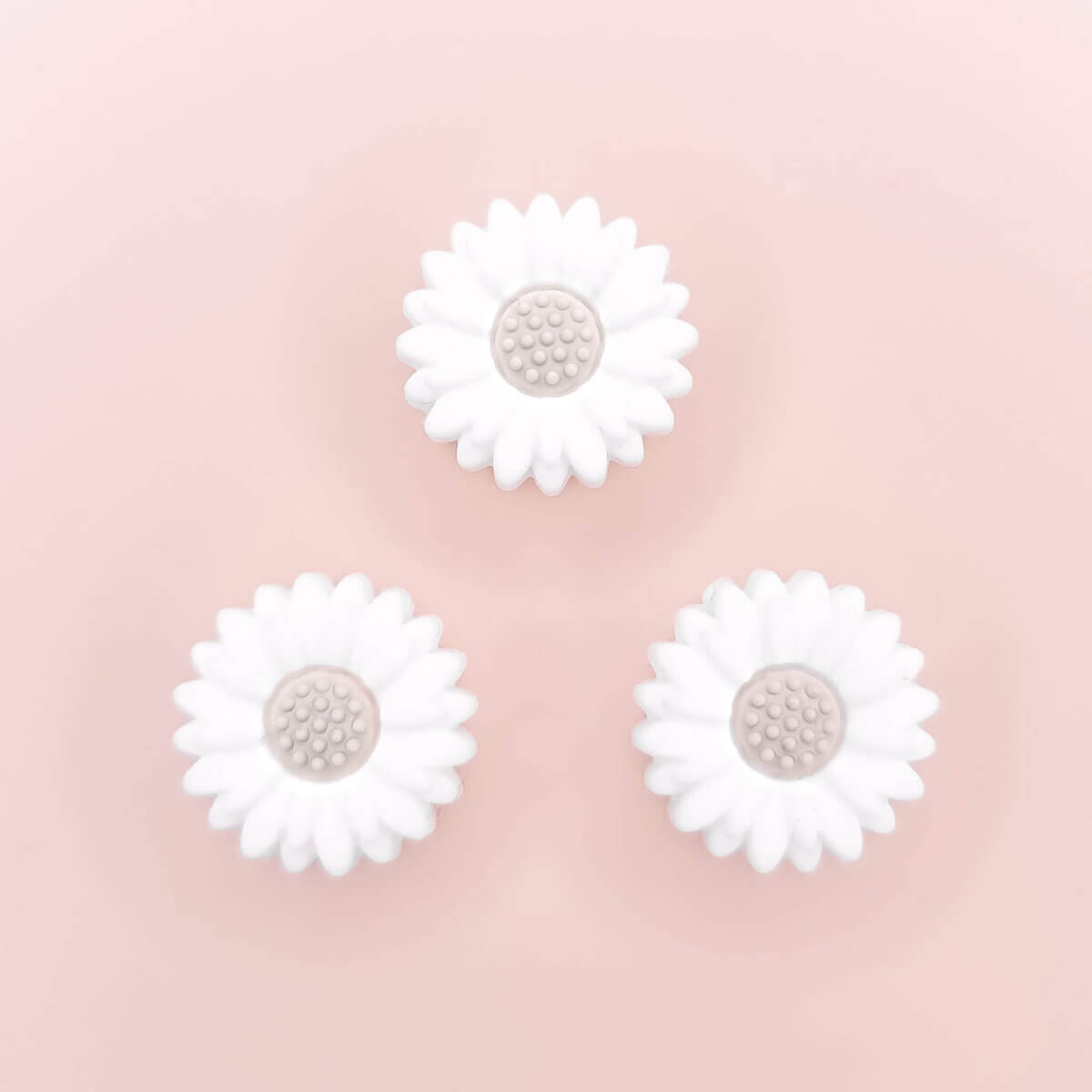 Silicone Bead Flower White Daisy 20 mm Wholesale Pacifier Cord