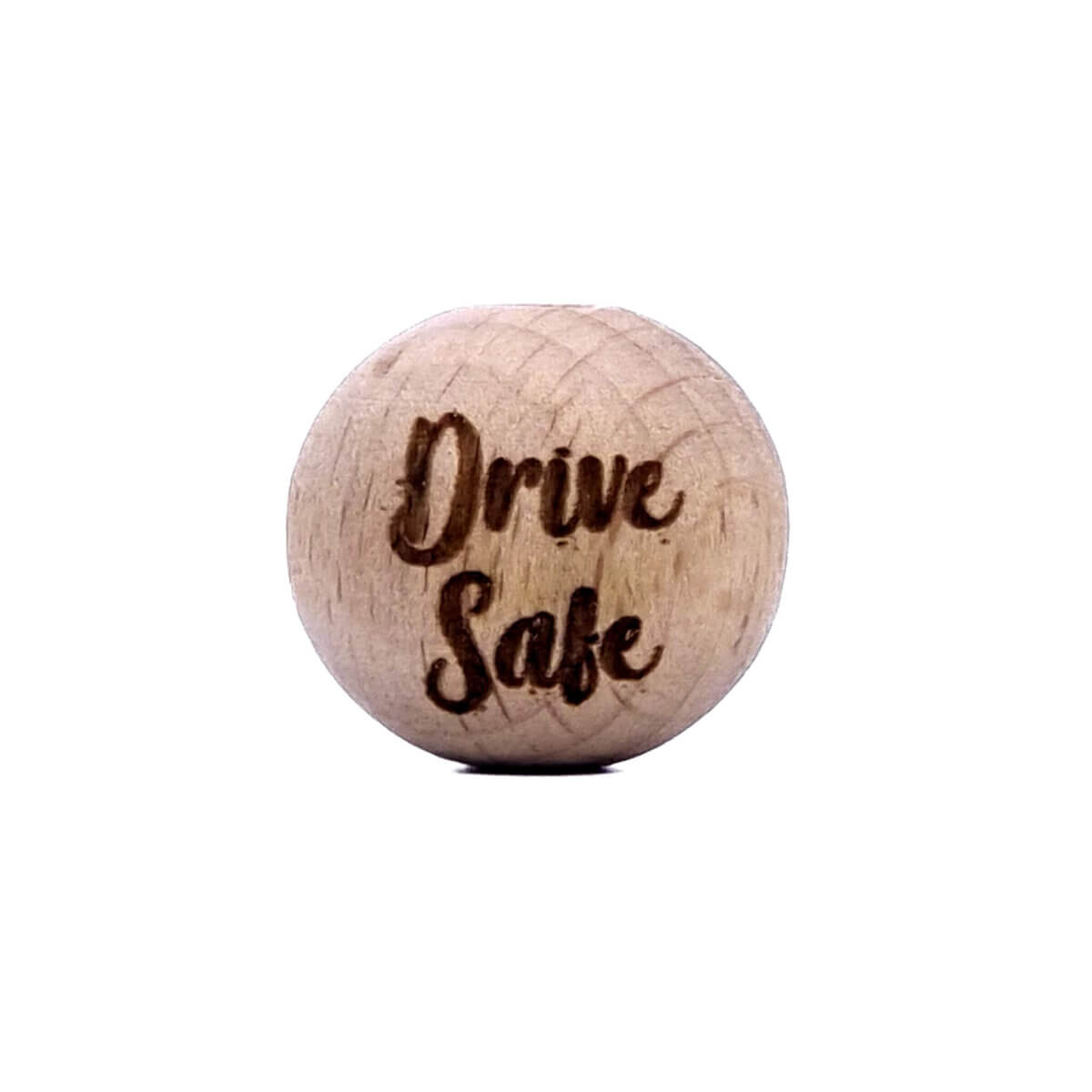 <ul> <li>Houten kralen 20 mm gegraveerd met afbeelding Drive Safe</li> <li>Gat van boven naar beneden</li> <li>Hoge kwaliteit baby veilig beukenhout</li> <li>Veilig volgens EN-71 en vrij van formaldehyde</li> </ul> Jootjes Haakcadeautjes