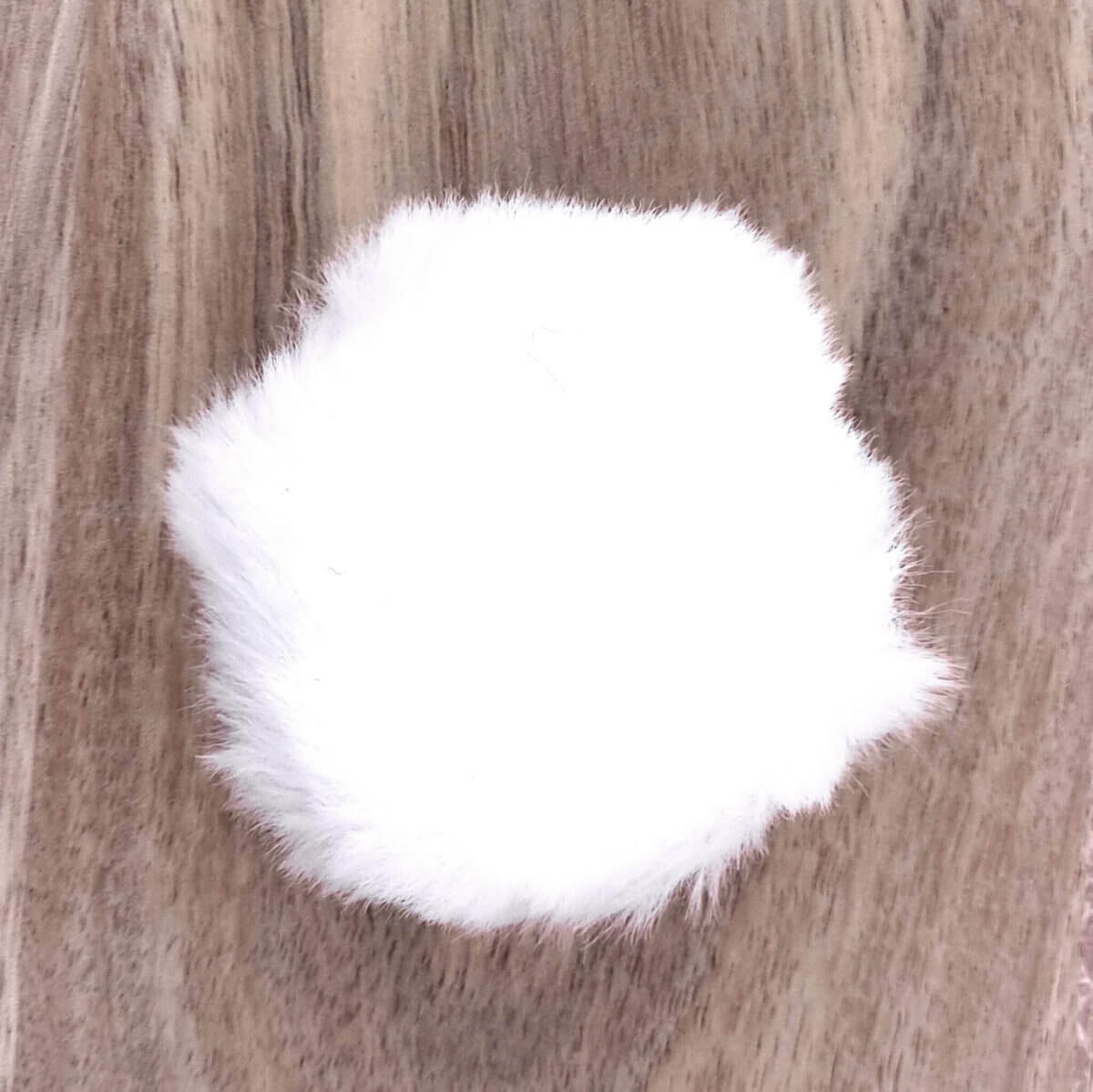 Pompon pour porte-clés poupées de la chance perles en silicone perles en bois grossiste anneau de dentition pour tétine blanc