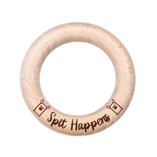 Houten ring gegraveerd met tekst baby alpaca lama spit happens bijtring speenkoord muziekdoosje 7 cm