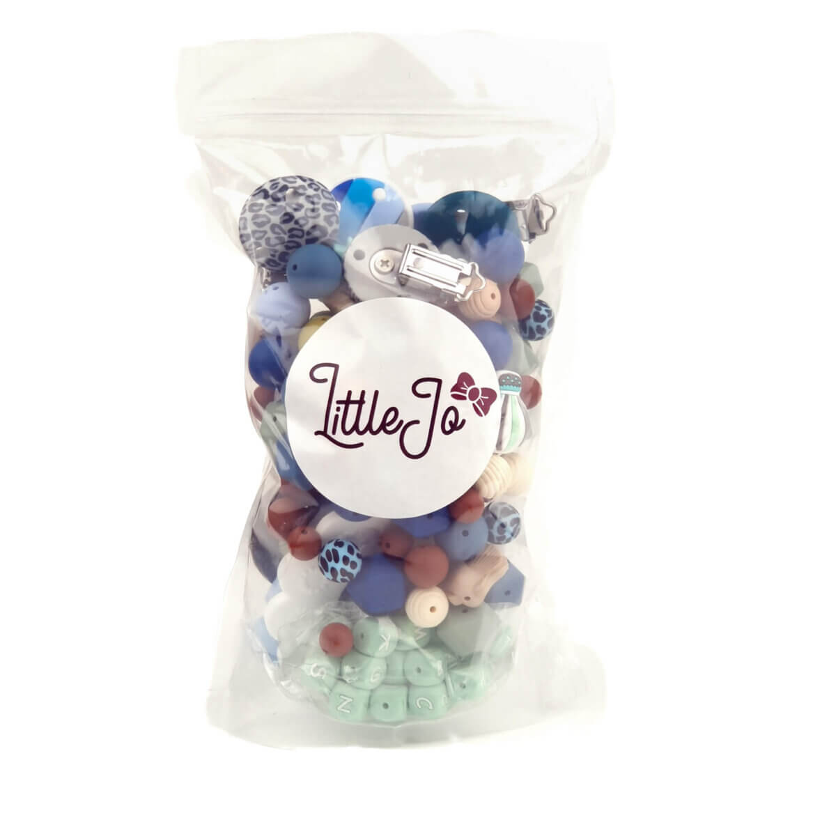 Bevat circa 550 gram aan inspiratie (sommige packs zelfs meer). Iedere pack bevat een net iets andere selectie. Maat: XXL Type: B Maar liefst 30-35% korting! <strong>De items gaan met mega grote korting en zijn allemaal anders. Ze zijn dan ook niet te retourneren.</strong> Jootjes Haakcadeautjes