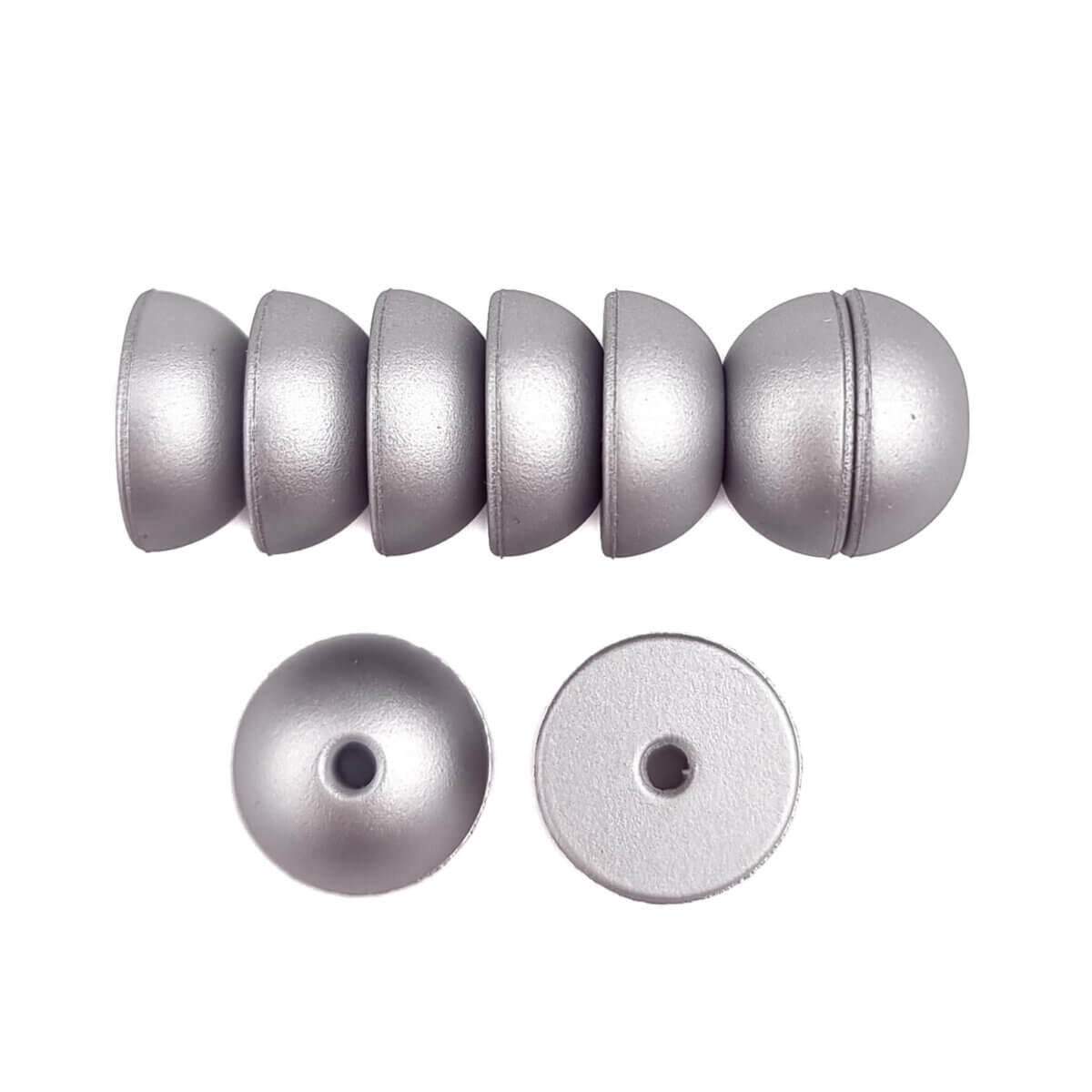 Farbcode Silver Nugget - Typ: Silikonperlen - Halbkugeln
- Gegründetes Design LittleJo BV (zum Patent angemeldet)
- Größe: 12 mm
- Einzeln verkauft, nirgends billiger
- Frei von BPA, Phthalaten, Blei, PVC und Toxinen
- Geeignet für CE-zertifizierte Endprodukte
- Silikonperlen in medizinischer Qualität
- Im Kühlschrank kühlbar
- Spülmaschinentauglich Jootjes Haakcadeautjes