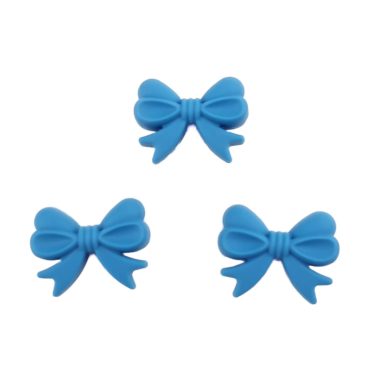 Color code: <span class="TextRun SCXW133633940 BCX9" lang="EN-US" data-contrast="auto"><span class="NormalTextRun SCXW133633940 BCX9">I</span></span><span class="TextRun Highlight SCXW133633940 BCX9" lang="EN-US" data-contrast="auto"><span class="NormalTextRun SCXW133633940 BCX9">ris Blue</span></span> Type: Bow
Size: 16 x 26 mm
Material: Silicone, BPA-free, phthalate-free, PVC-free, cadmium-free
Certified: CE and EN-71 Jootjes Haakcadeautjes