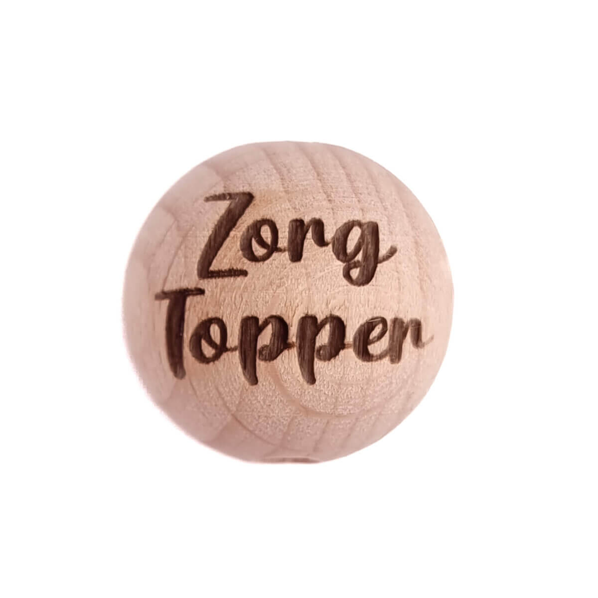 <ul> <li>Houten kralen 20 mm gegraveerd met afbeelding Zorgtopper Type 2</li> <li></li> <li>Gat van boven naar beneden</li> <li>Hoge kwaliteit baby veilig beukenhout</li> <li>Veilig volgens EN-71 en vrij van formaldehyde</li> </ul> Jootjes Haakcadeautjes