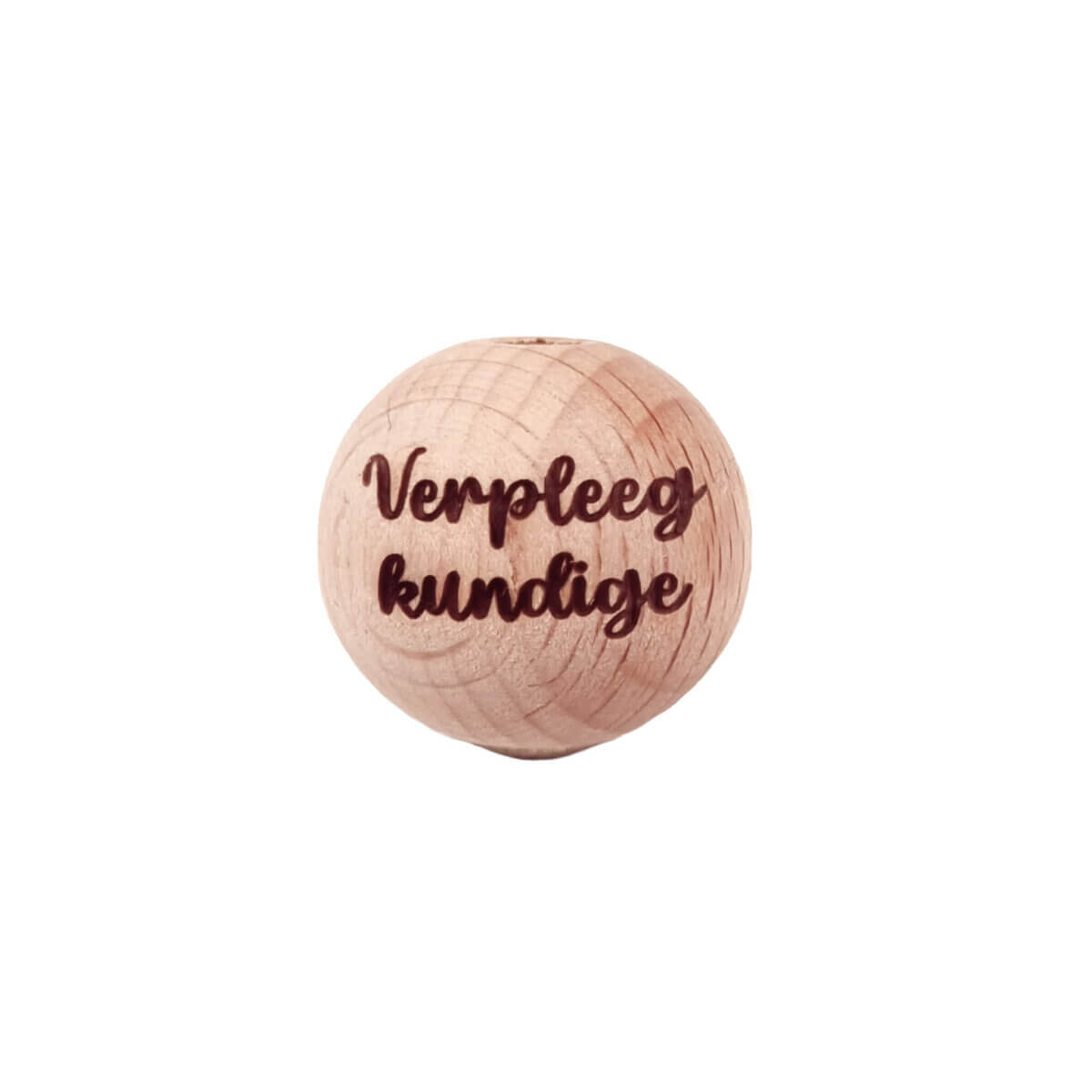 <ul> <li>Houten kralen 20 mm gegraveerd met afbeelding Verpleegkundige</li> <li>Gat van boven naar beneden</li> <li>Hoge kwaliteit baby veilig beukenhout</li> <li>Veilig volgens EN-71 en vrij van formaldehyde</li> </ul> Jootjes Haakcadeautjes
