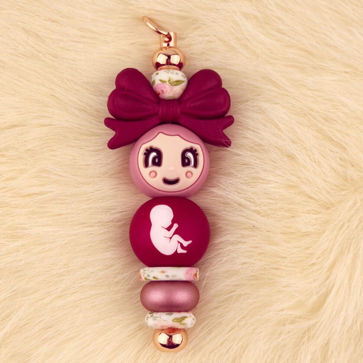 Dit setje bevat alle benodigdheden voor Setje Mommy To Be Red Nugget - met Hangers. Jootjes Haakcadeautjes