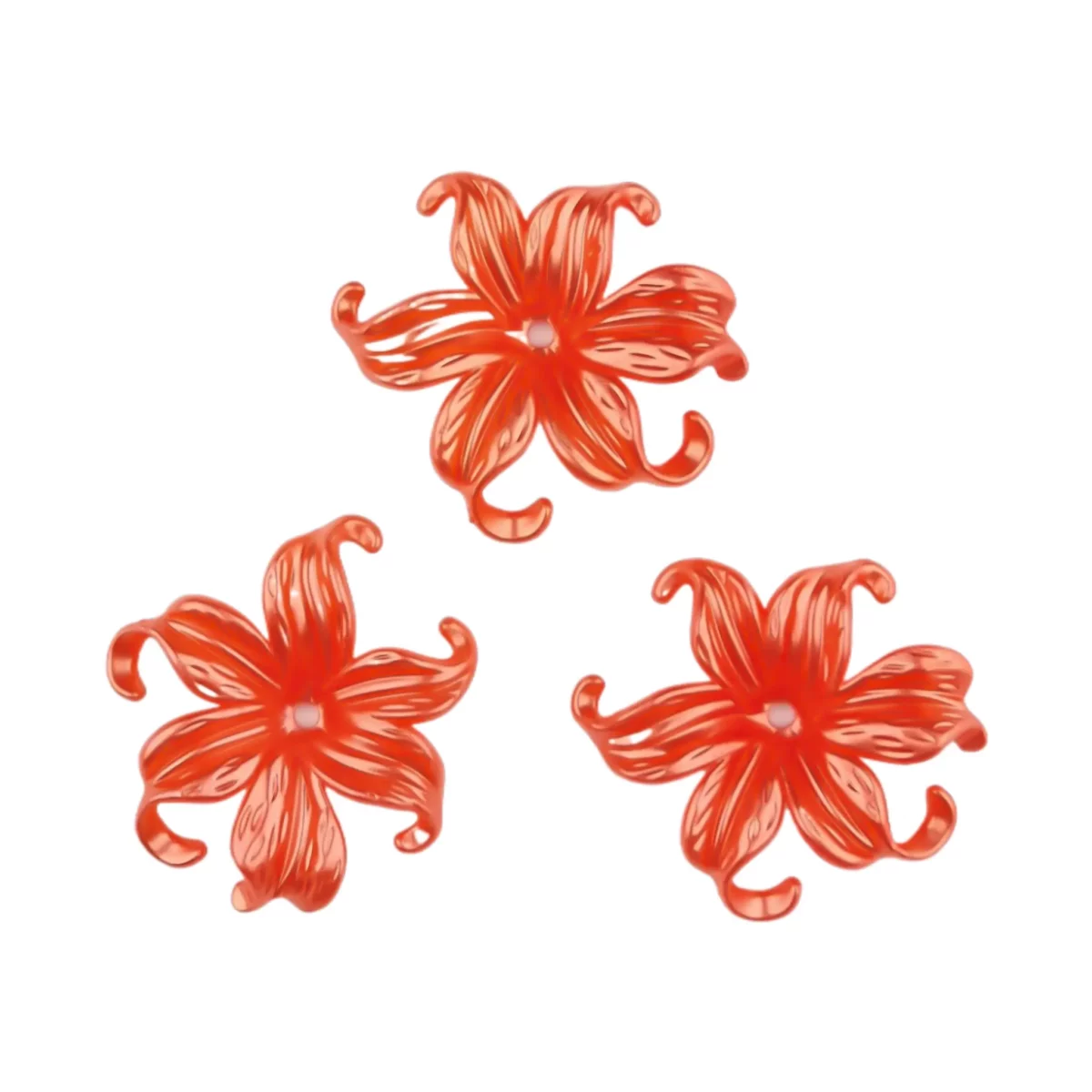 Color: Flower - Metallic Henna - 10x40 MM Material: Acrylic Type: Acrylic Flower - Metallic Henna - 10x40 MM Suitable for key chains and in use with <a href="https://www.jootjeshaakcadeautjes.nl/product/houten-kraal-smiley-gelukspoppetje-haken-beukenhout-20-mm/">wooden</a> and <a href="https://www.jootjeshaakcadeautjes.nl/product-categorie/siliconen-kralen-bpa-vrij-groothandel/siliconen-kralen-multicolor-luxekralen-alles/siliconen-kralen-gelukspoppetjes-luckyjos/">silicone lucky dolls</a>. Jootjes Haakcadeautjes