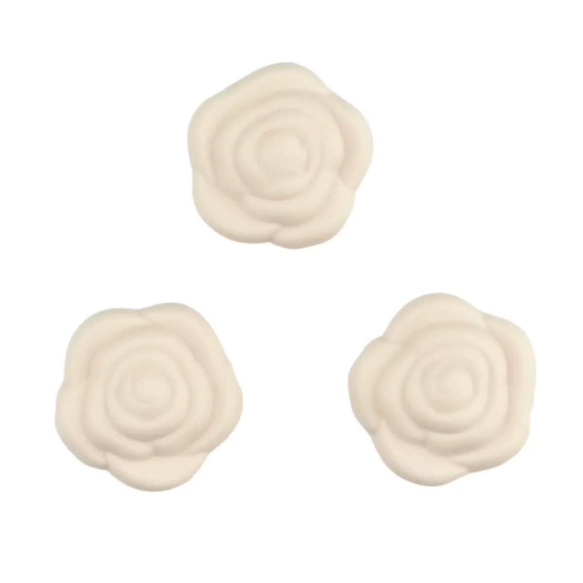 <strong>Roos</strong> Ivory <strong>Materiaal:</strong> Siliconen, BPA-vrij, Ftalaat-vrij, PVC-vrij, Lood-vrij, Cadmium-vrij, Aluminium-vrij, Lood-vrij en meer. Algeheel gif-vrij bevonden op basis van de EN-71 certificering voor baby- en kinderspeelgoed. <strong>Certificering:</strong> FDA, EN 71 <strong>Formaat: </strong>20 x 20 x 10 mm <strong>Kleurcode: Ivory</strong> Voor meer informatie lees onderaan de pagina verder. Jootjes Haakcadeautjes