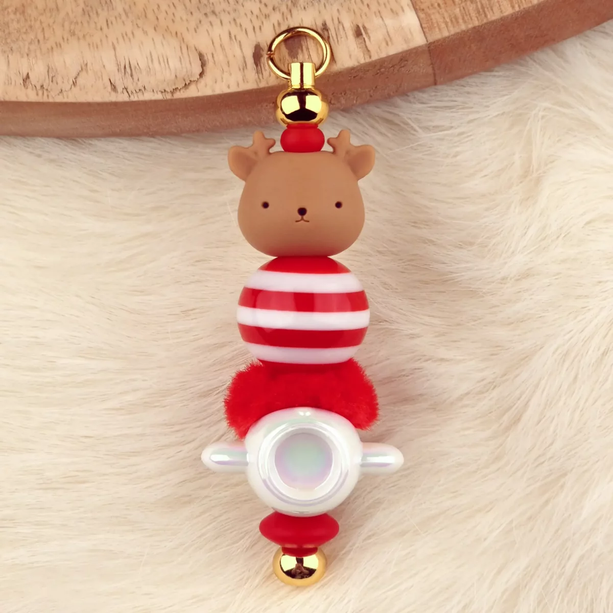 This kit contains all the supplies needed to be able to make a homemade Keychain - Little Bear - Airplane . Jootjes Haakcadeautjes