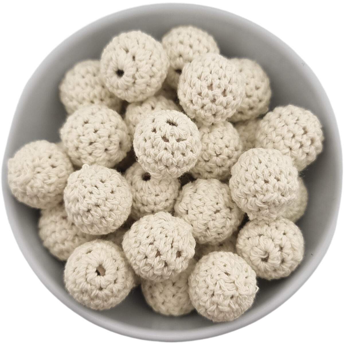 Gehaakte kralen; Houten kraal met omhaakte baby veilig katoenen omtrek. <ul> <li>Formaat: 20 mm houten kraal met katoen</li> <li>Kleurcode: Ivory</li> </ul> Met de hand omhaakt. 100% baby veilig katoen garen. Jootjes Haakcadeautjes