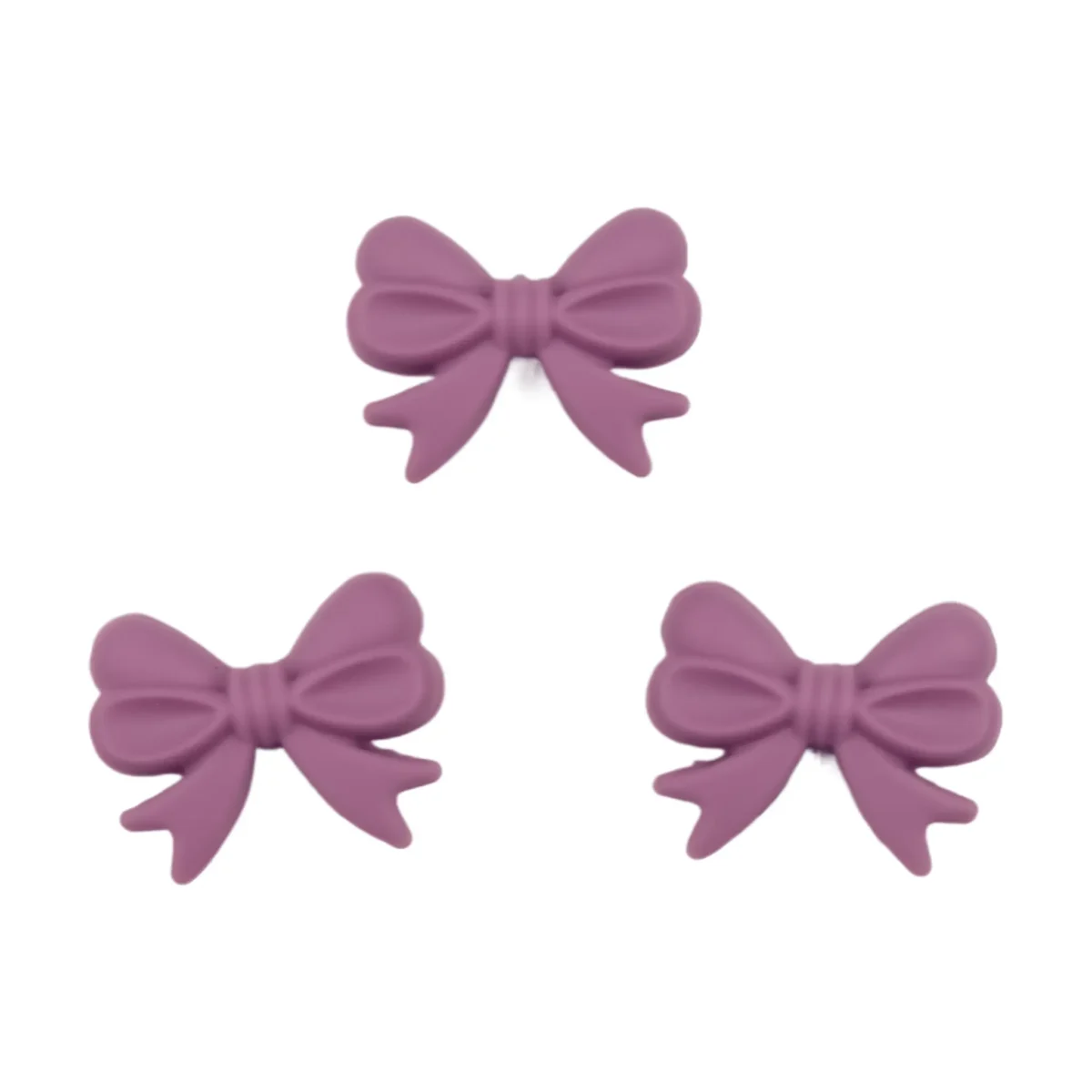 Kleurcode: Mauve Type: Strik Formaat: 16 x 26 mm Materiaal: Siliconen, BPA-vrij, ftalaat-vrij, PVC-vrij, cadmium-vrij Gecertificeerd: CE en EN-71 Jootjes Haakcadeautjes