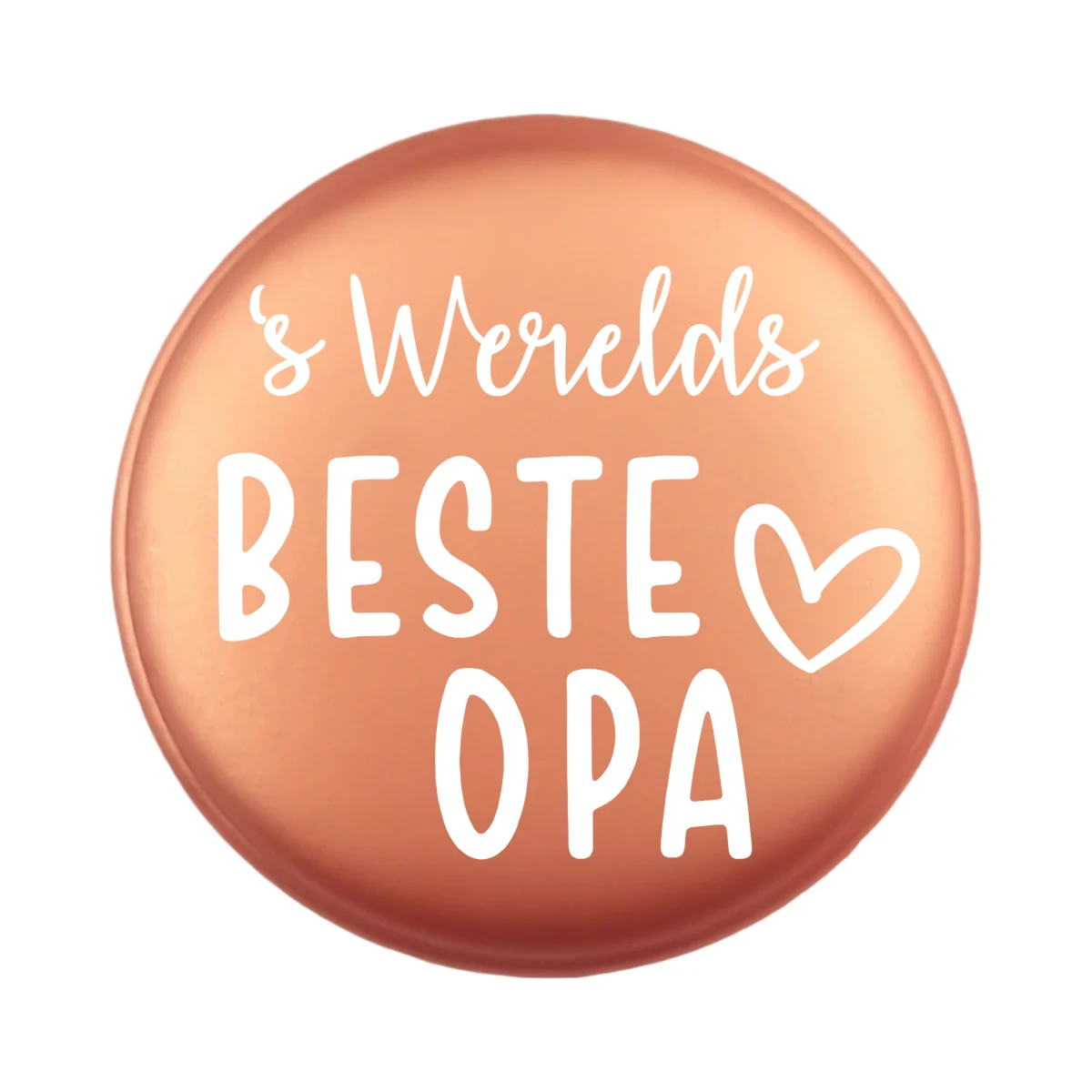 <ul> <li>Gravering: 's Werelds Beste Opa</li> <li>Wensmuntje van 30 mm - Uniek Design! - Design geregistreerd</li> <li>Speciale Custom made siliconen kralen</li> <li>Deze kralen worden gemaakt met een speciale unieke productietechniek!</li> <li>Meerdere Nugget kleuren te kiezen.</li> <li>Gat van boven naar beneden</li> <li>Hoge kwaliteit baby veilig siliconen</li> <li>Veilig volgens EN-71 chemische testen!</li> </ul> Perfect voor het gebruik op onze wijnstoppers, sleutelhangers, flesopeners, jashangers, notitieboekjes en meer. Jootjes Haakcadeautjes