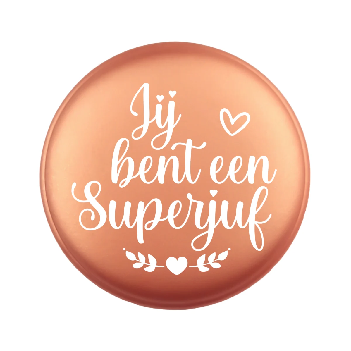 <ul> <li>Gravering: Superjuf</li> <li>Wensmuntje van 30 mm - Uniek Design! - Design geregistreerd</li> <li>Speciale Custom made siliconen kralen</li> <li>Deze kralen worden gemaakt met een speciale unieke productietechniek!</li> <li>Meerdere Nugget kleuren te kiezen.</li> <li>Gat van boven naar beneden</li> <li>Hoge kwaliteit baby veilig siliconen</li> <li>Veilig volgens EN-71 chemische testen!</li> </ul> Perfect voor het gebruik op onze wijnstoppers, sleutelhangers, flesopeners, jashangers, notitieboekjes en meer. Jootjes Haakcadeautjes