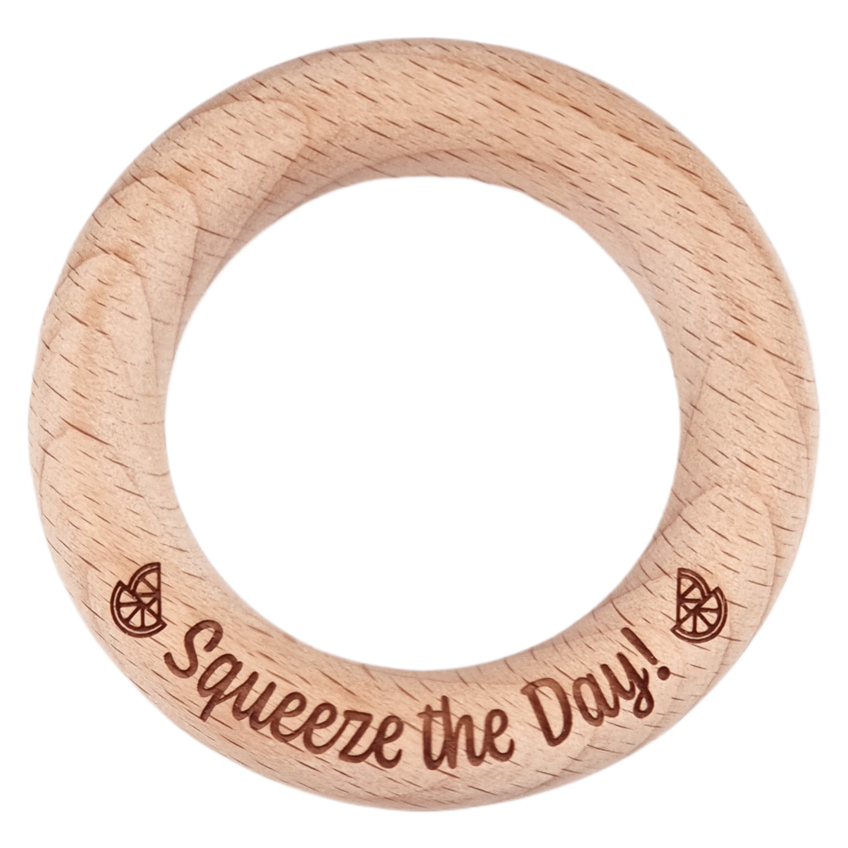 <ul> <li>Houten ringen van beukenhout formaat 7 cm.</li> <li>Gegraveerd met tekst "Squeeze the Day"</li> <li>Hoge kwaliteit baby veilig beukenhout</li> <li>Veilig volgens EN-71 en vrij van formaldehyde</li> </ul> Bijpassend bij het haakpatroon van <a href="https://www.knufl.nl/products/rammelaar-citrus">Knufl</a> voor de Citrus Rammelaars! Met dit patroon heb je de mogelijkheid om maar liefst 4 verschillende rammelaars te maken! Jootjes Haakcadeautjes